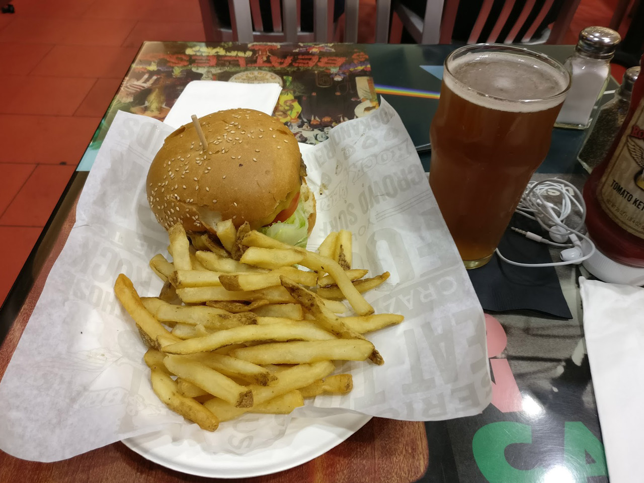 I did have some time for a nice burger and a glass of locally brew beer before boarding. Very satisfied.